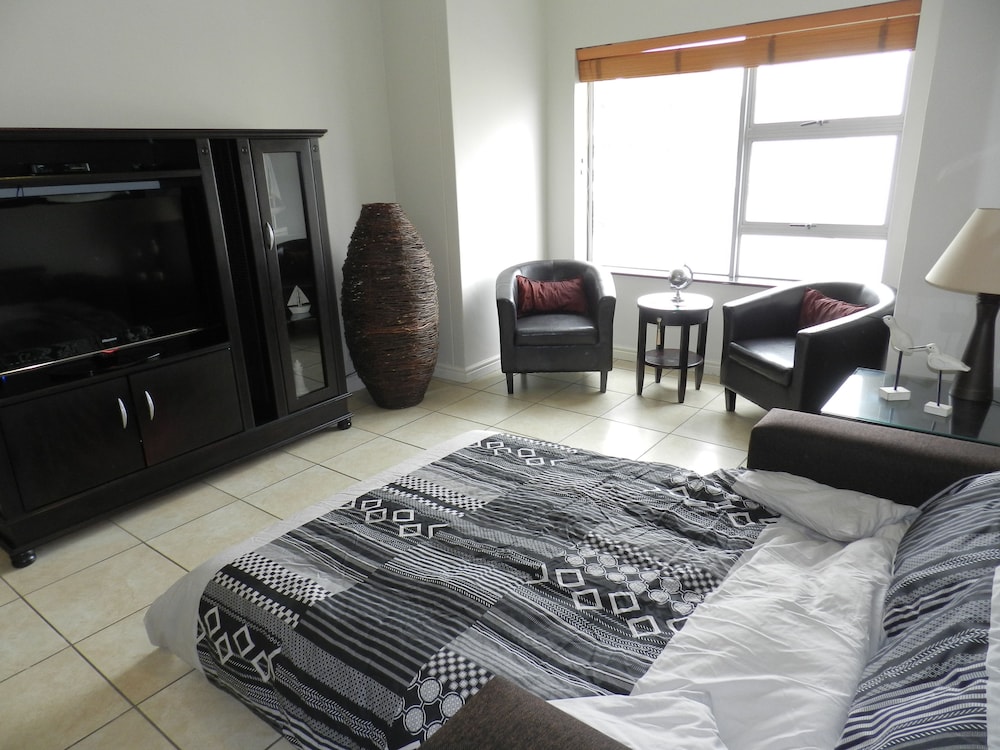 Just Beachy Holiday Apartment view 5