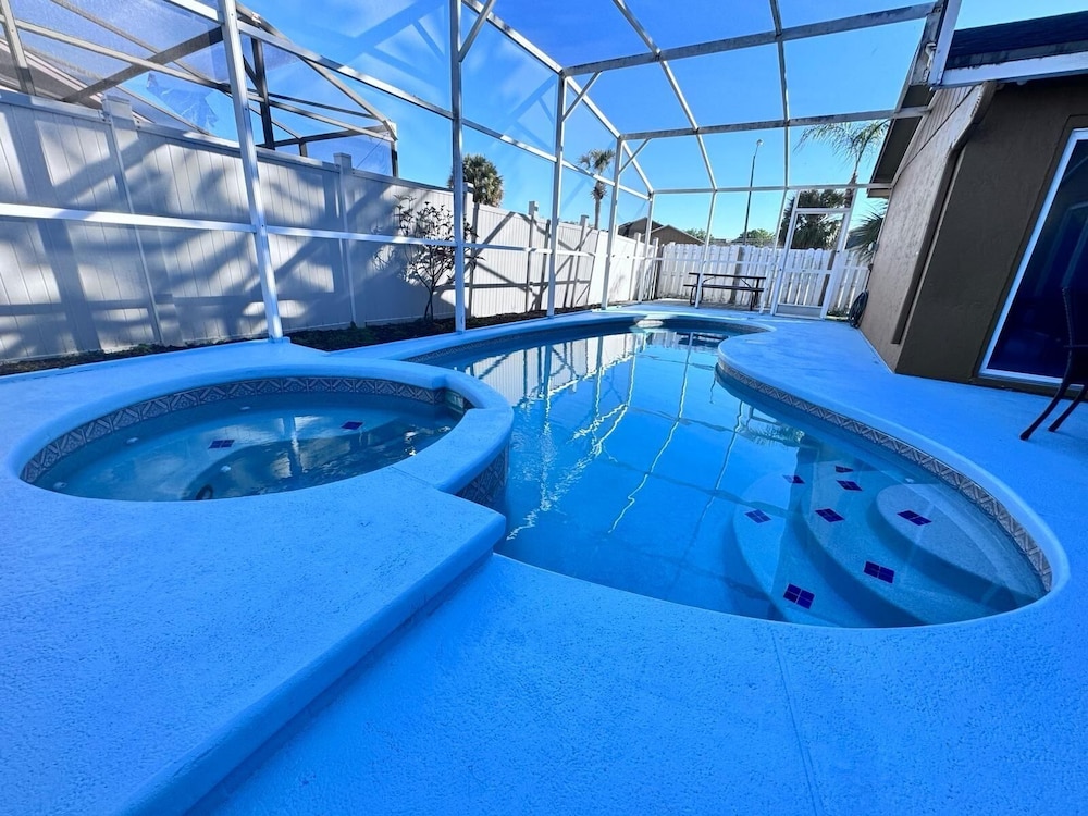 3b/2b Best Location, Private Pool, Indian Wells