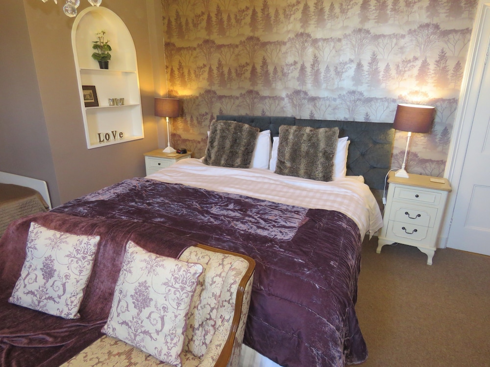 Little Mollington Hall
