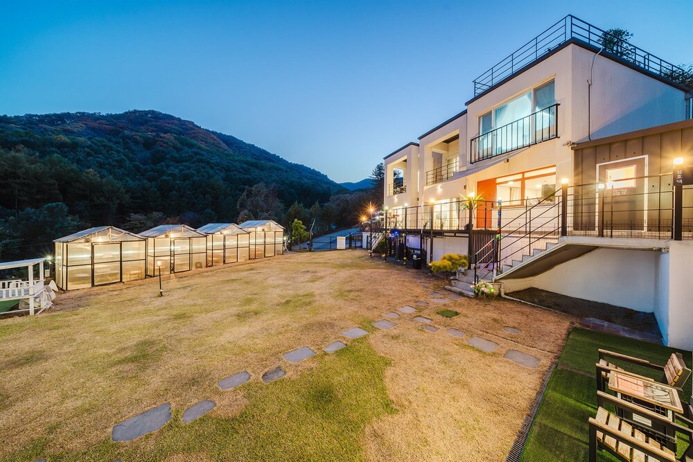 Gapyeong Gaedaek Pension