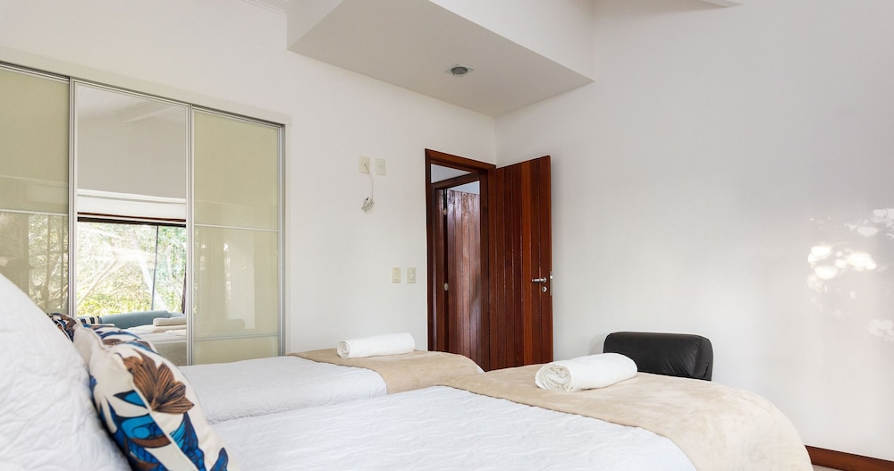 Bz51Casa no centro 4 suítes sauna priv