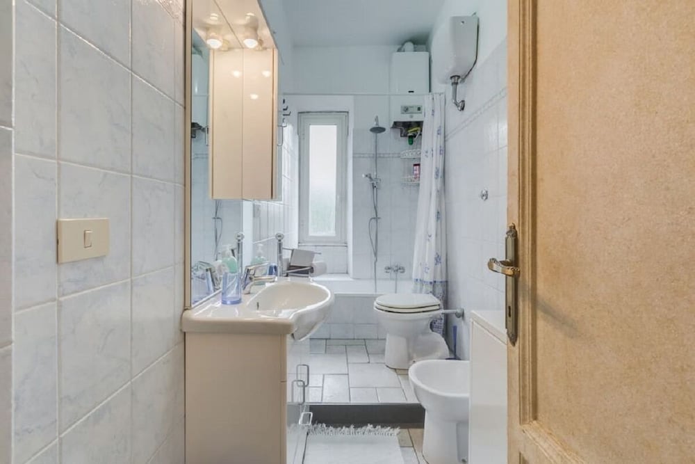 Spacious and Cozy, 6+3 Beds, Free Wifi, Near Eur