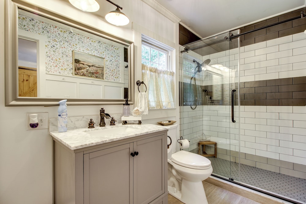 Shepard Cottage Near Wilmington & Wedding Venue