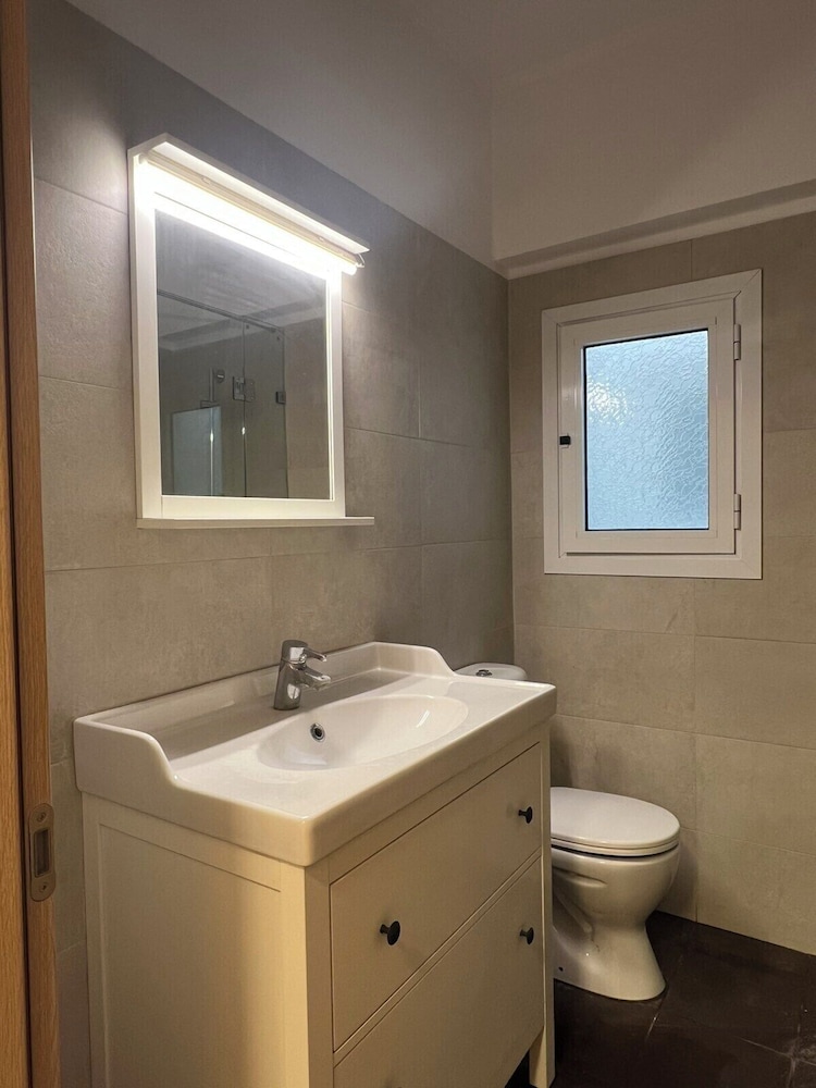 Margariti Central Two Bedroom Apt