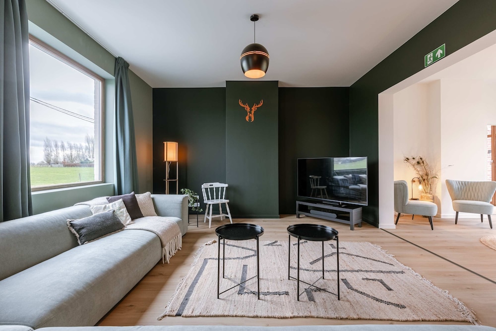 Vacation Home for 6 Person and Beautiful Garden