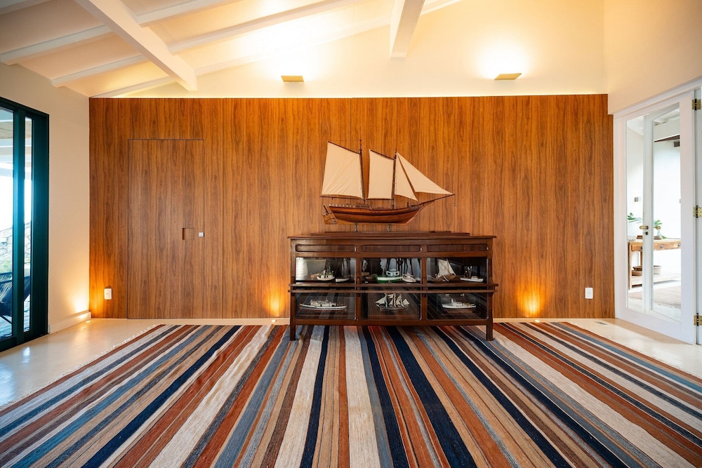 Angra - Mombaça | Mansão Espetacular Beira-Mar, 7 Suites - por Casapē Rio
