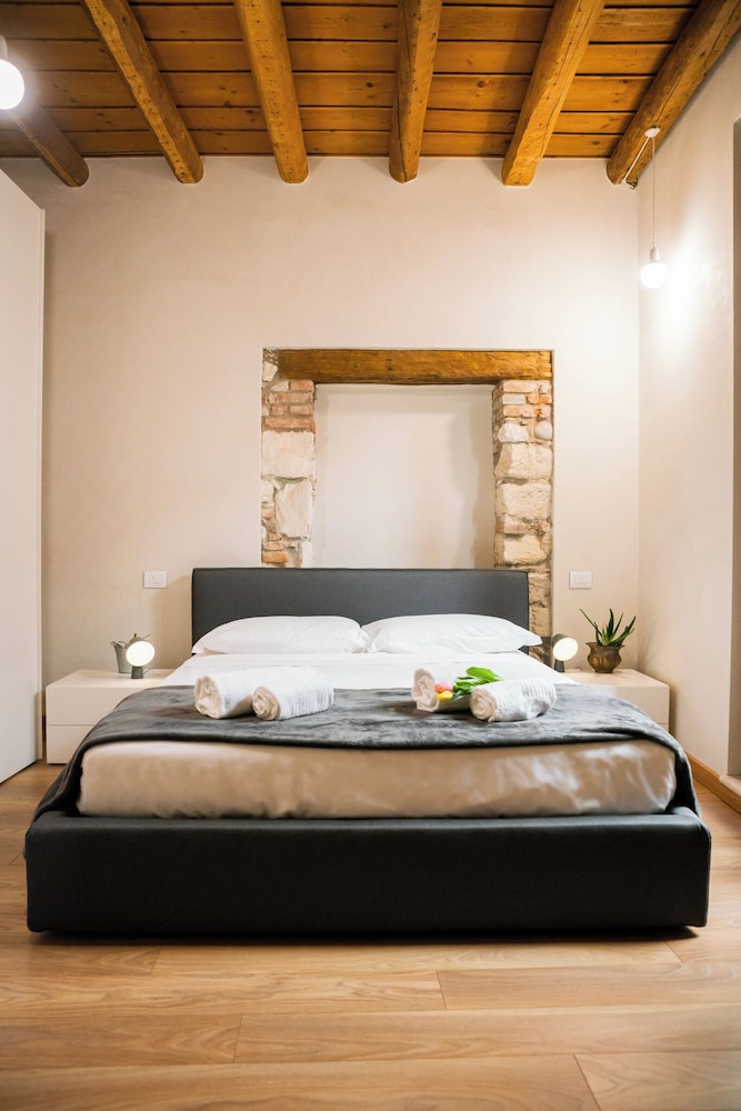 Moderna casa a 30 metri dall'Arena