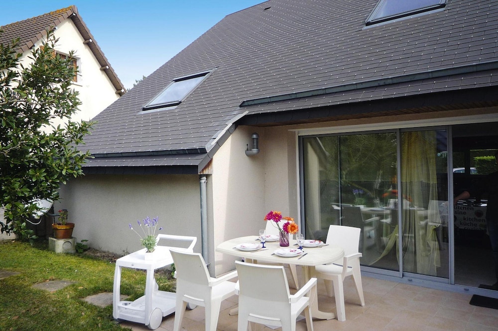 Holiday Home Near Mont St. Michel Beach