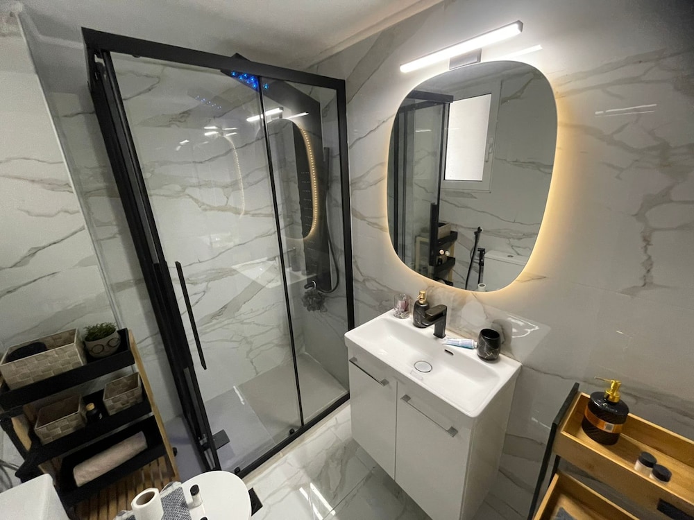 Minimal Central 2BR