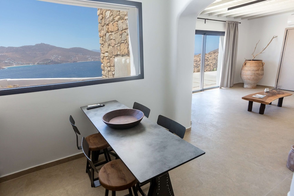 Amaze Mykonos Luxury Seaview Retreat