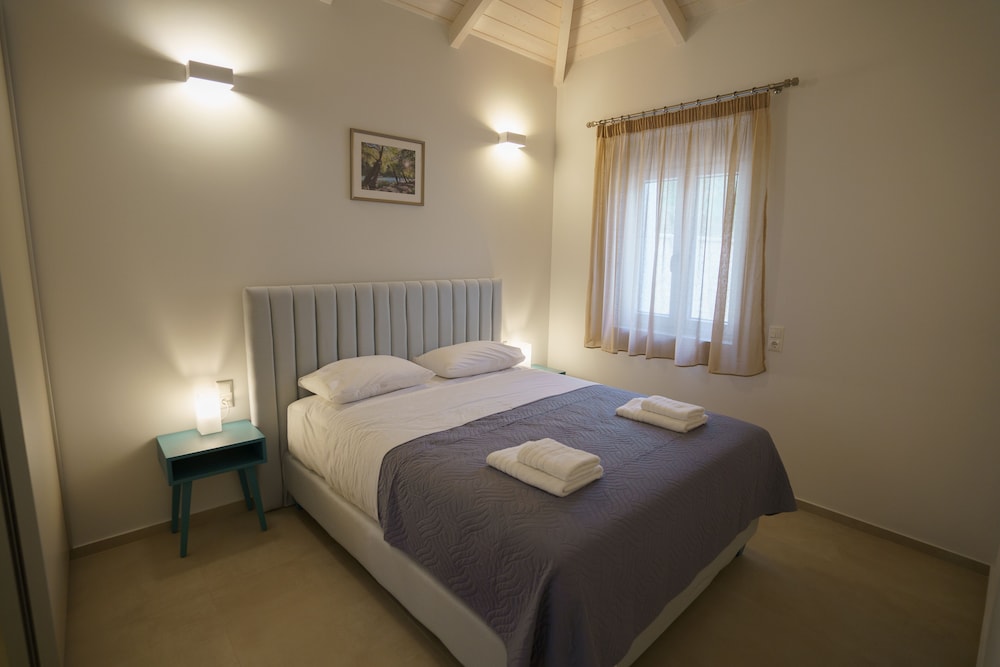 ASTRALI STONE VILLAS view 3
