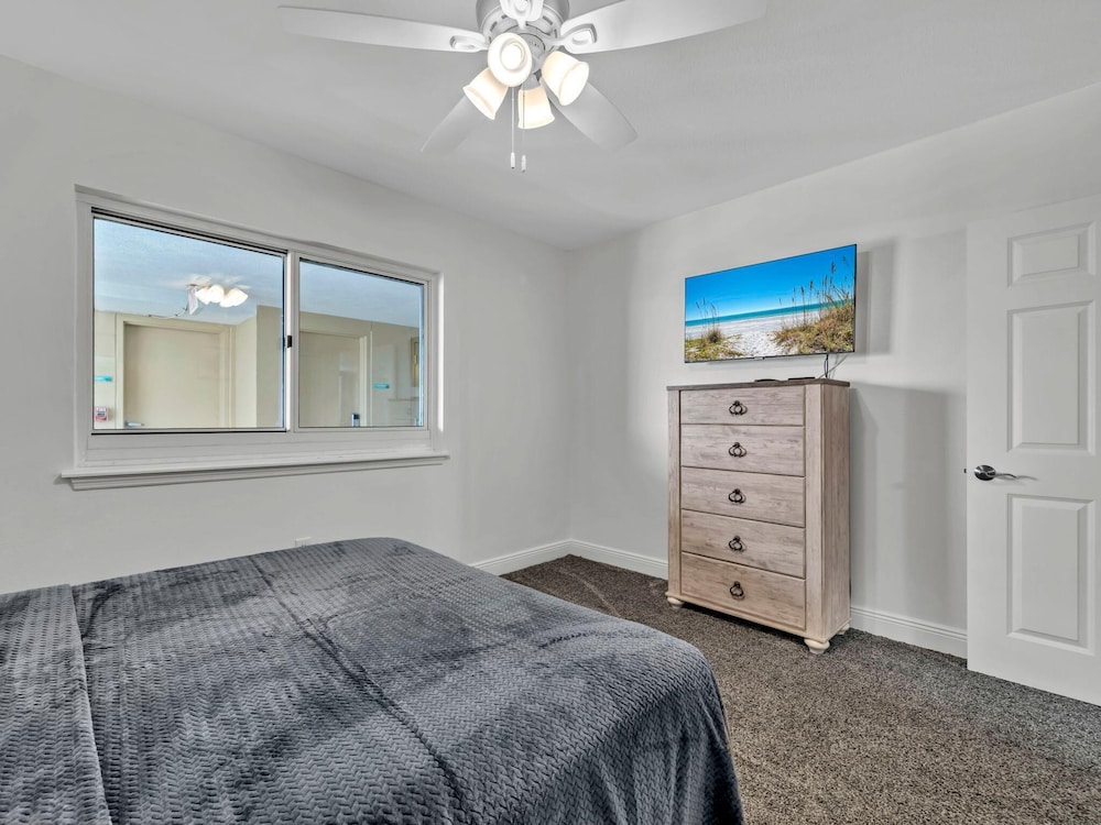 Emerald Beach 2336
