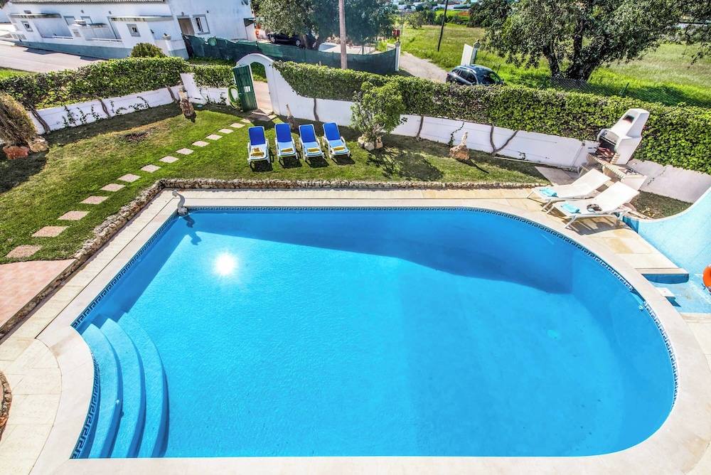 Villa Gira