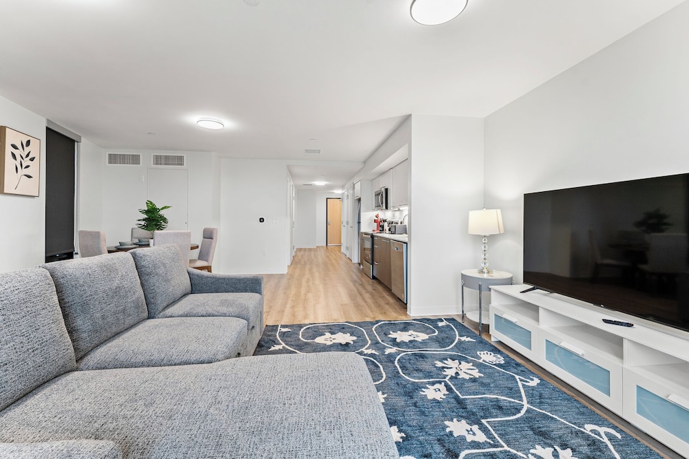 Furnished Apts near Harvard Stadium