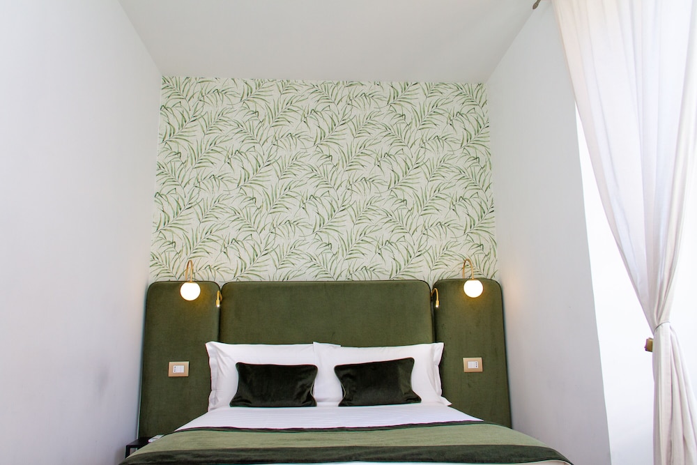 Home at Rome Vatican Suites