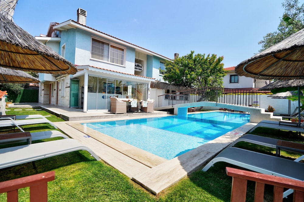 Lamira Suites Alacati - Image 61