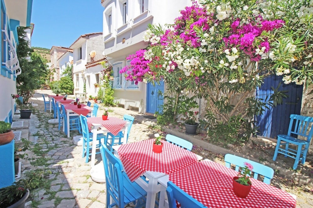 Albatros Otel - Image 8