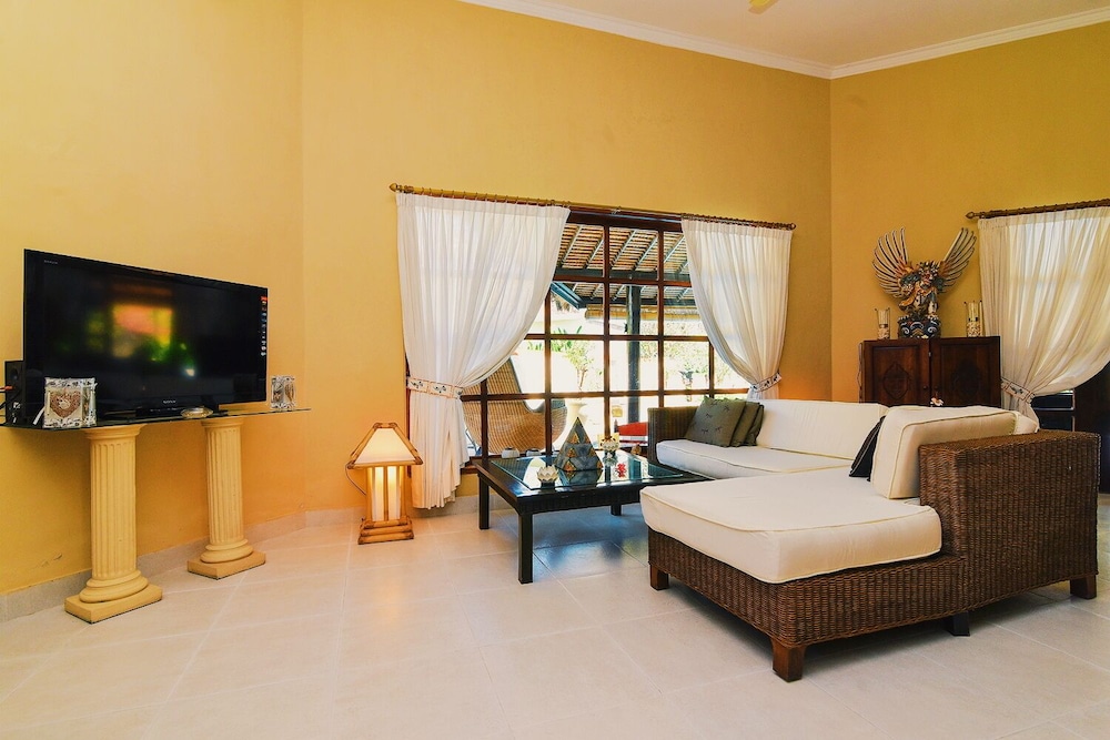 Villa Pelabuhan view 3