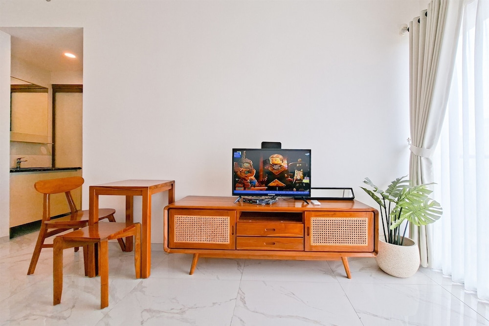 Scandinavian Urban 2Br At Sky House Bsd Apartment