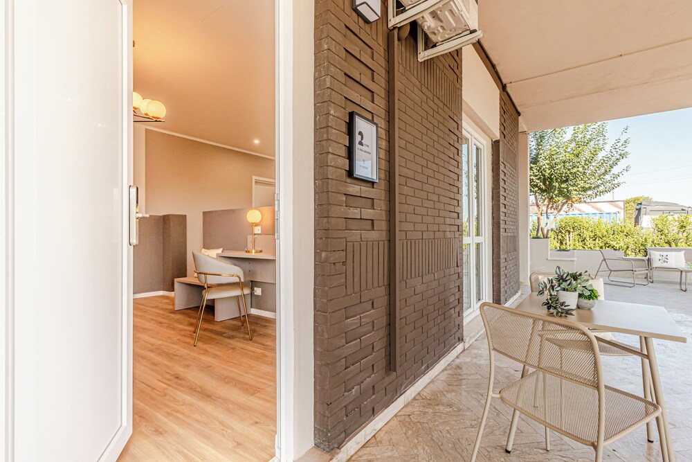 Numberz Rooms And Apartments