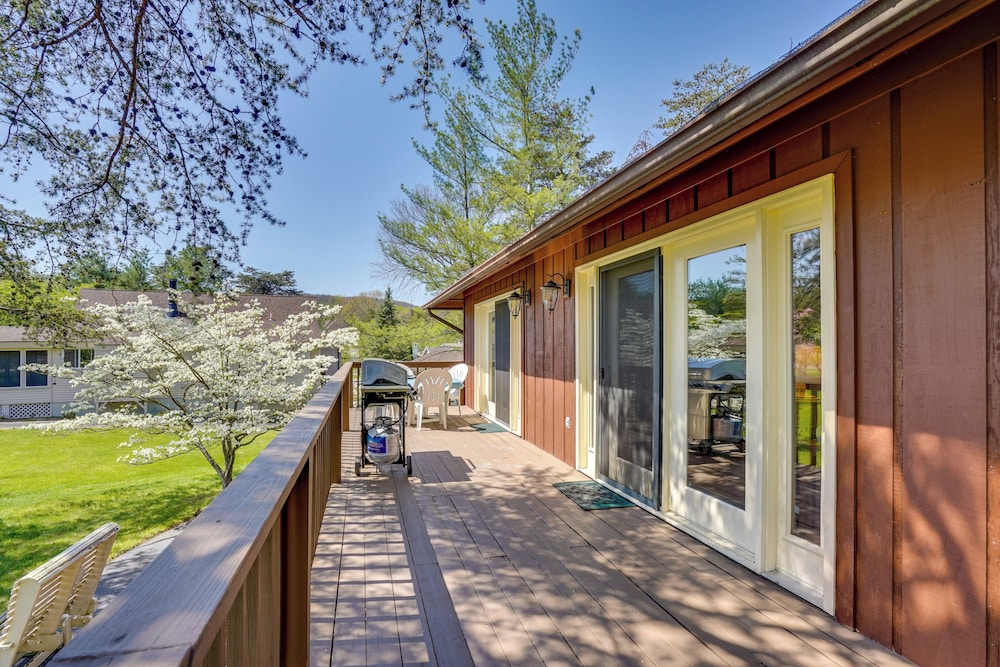 Retreat on The Woods Resort: Mtn View Golf Course! - Property Image 8