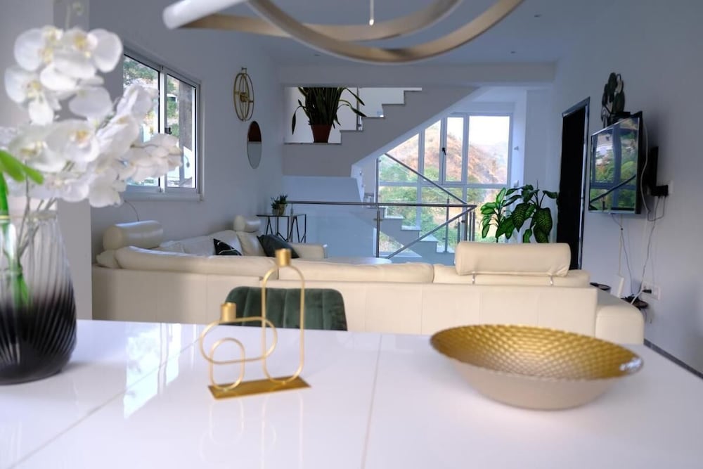 Villa Nayeli Luxury and Simplicity