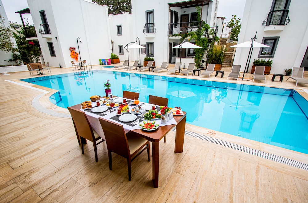 Modern Life Bodrum Otel - Image 24