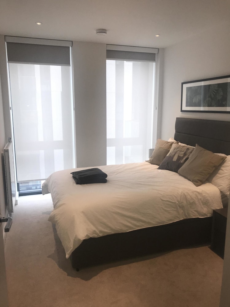 Wembley Vacations - A1 Luxury Apartments - Property Image 1