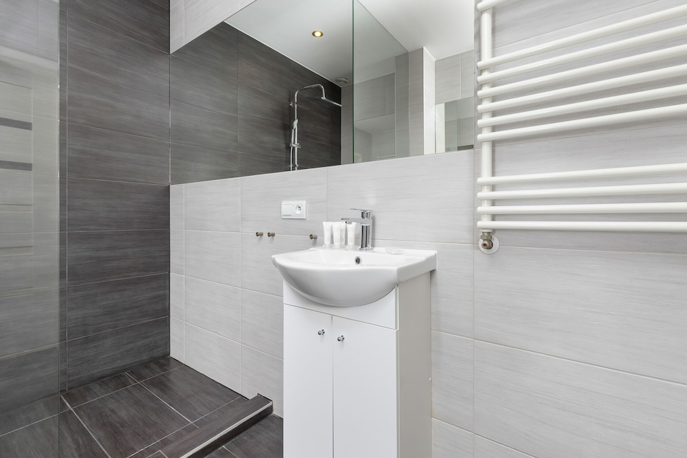Łąkowa Apartment Gdańsk by Renters view 2