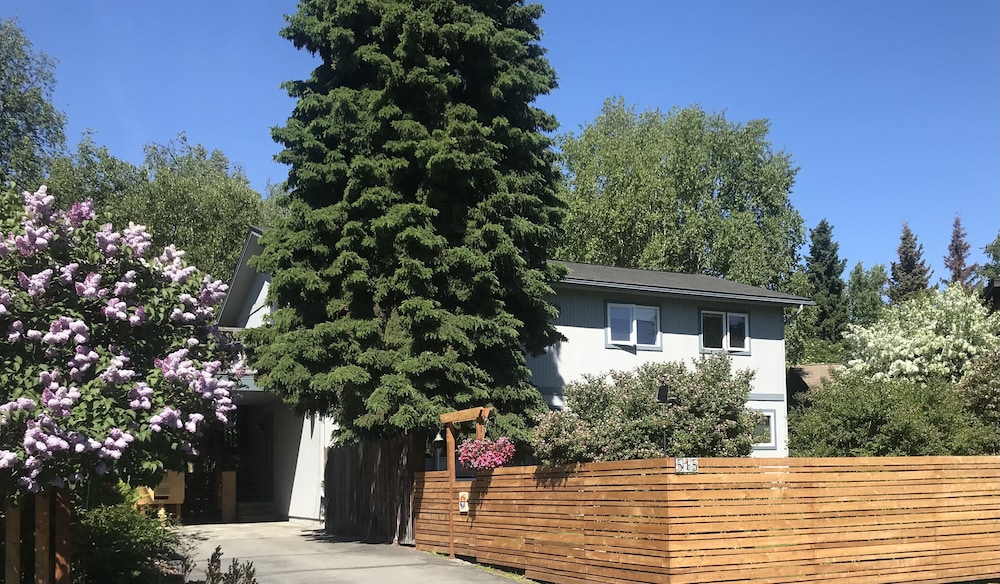 Gardenside Bed and Breakfast