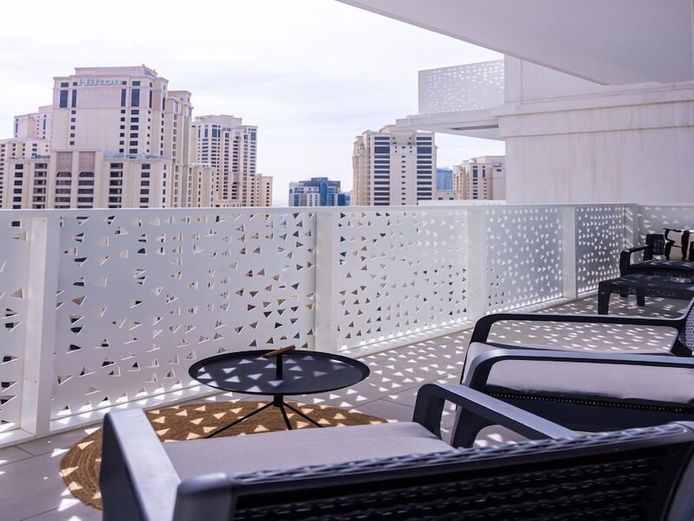 Luxurious 1BR Oasis Panoramic Views