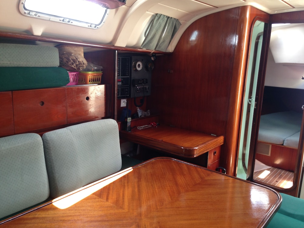 Yacht Yota Bellavita