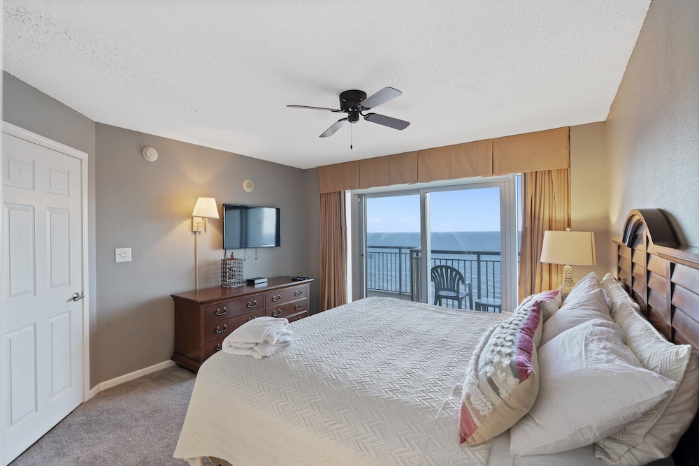 Grand Atlantic by Elliott Beach Rentals