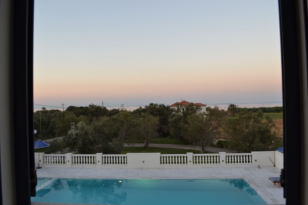 Mikamas Villa