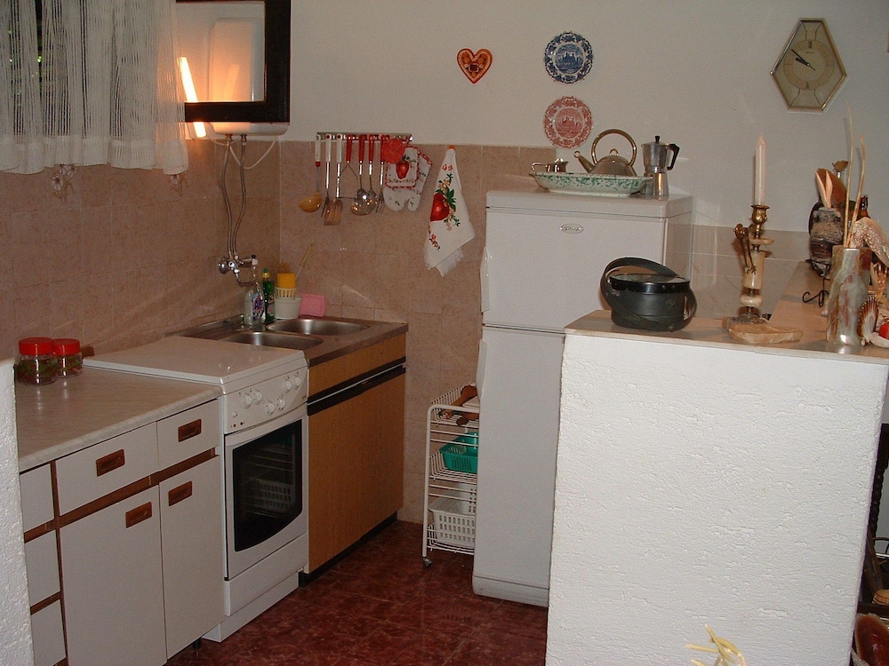 Dinka - Cosy & pet Friendly - A1 view 3