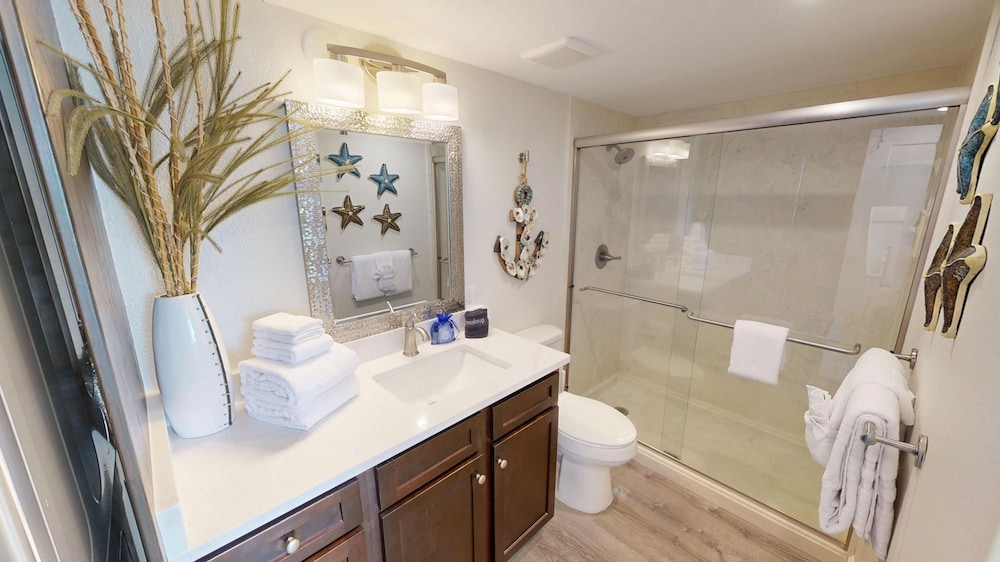 Islander 603 2 Bedroom Condo