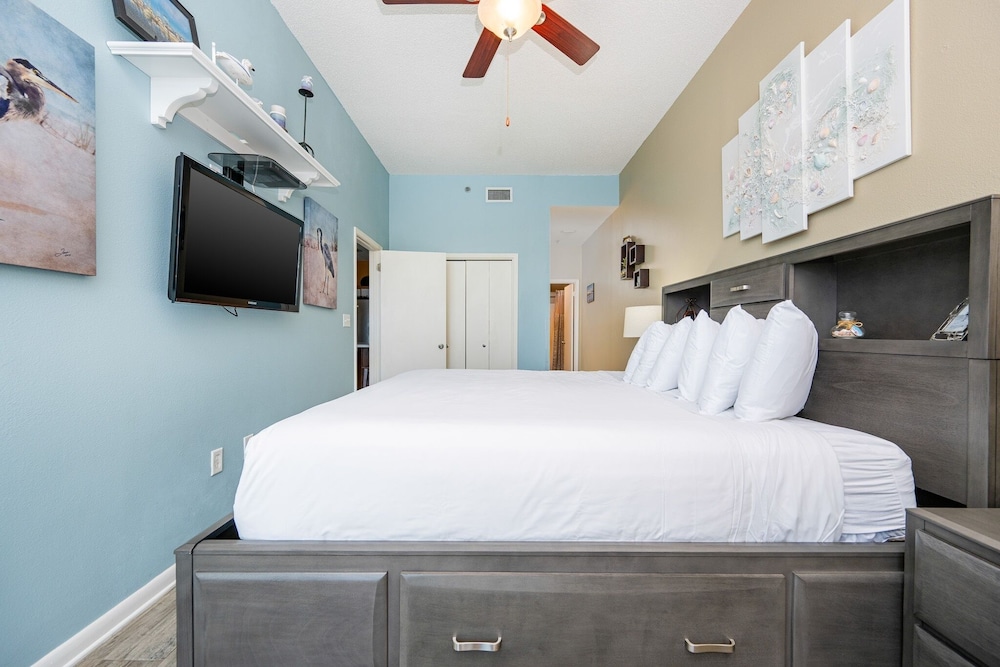 Phoenix Vi 6109 1 Bedroom Condo