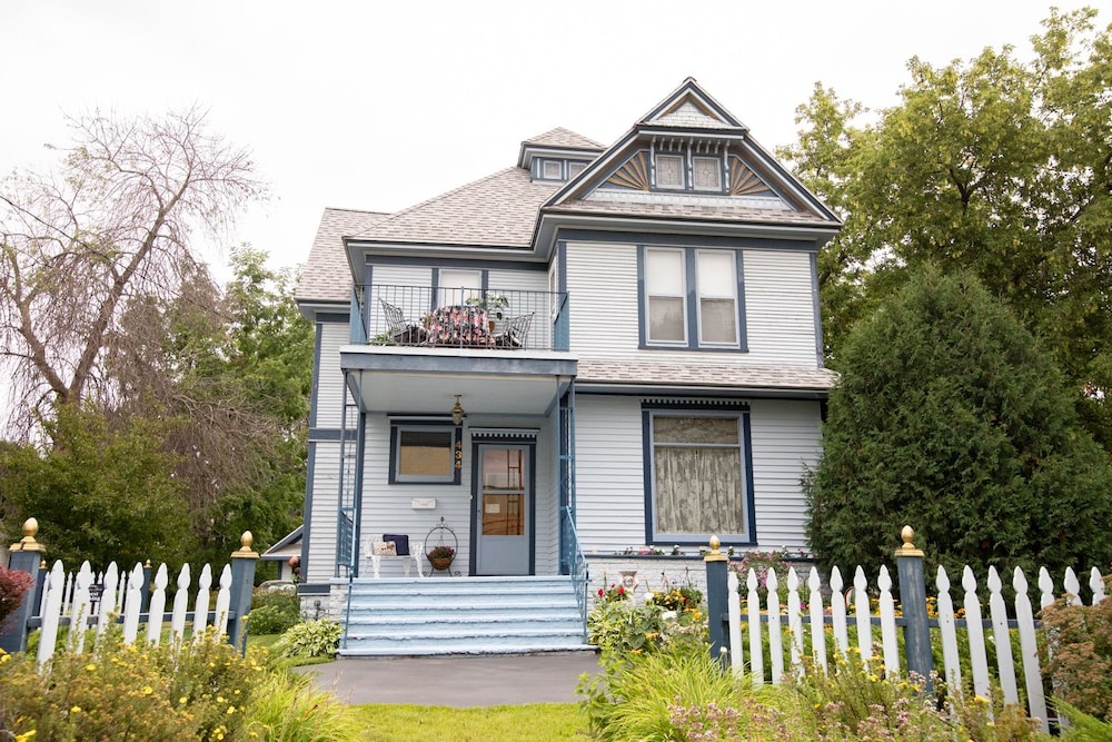 Hotel Garden Gate BnB - Image 1