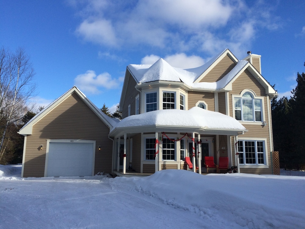 BB Saffron Tremblant - Image 1