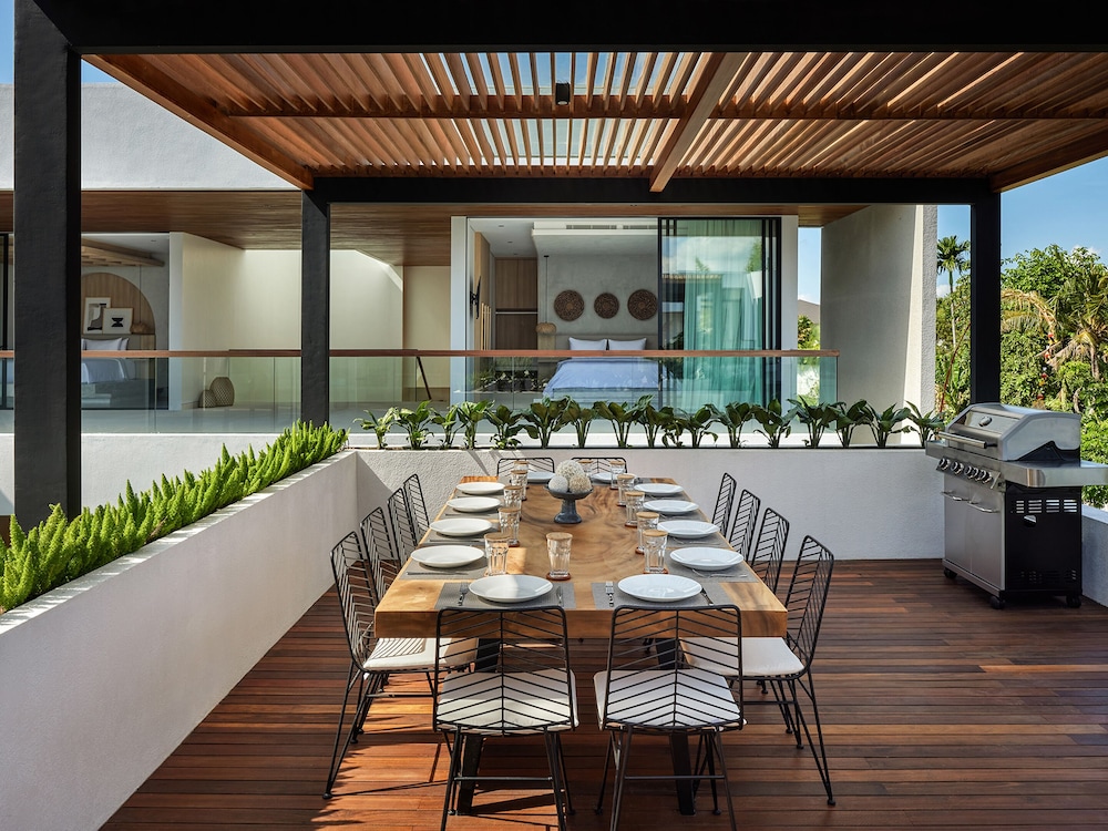 Villa Nini Elly view 2