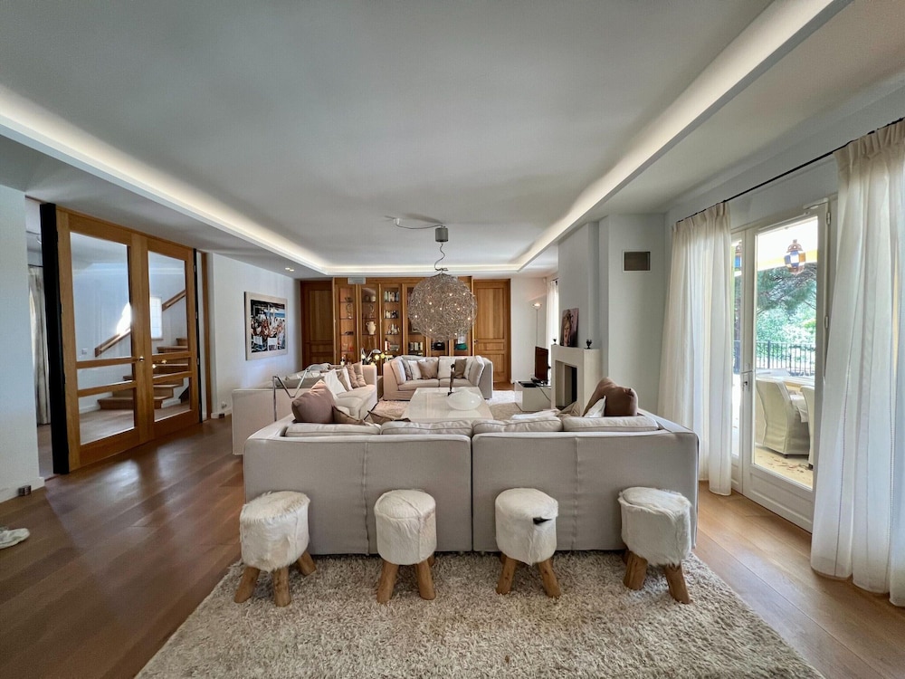 Luxury Villa With Private Pool