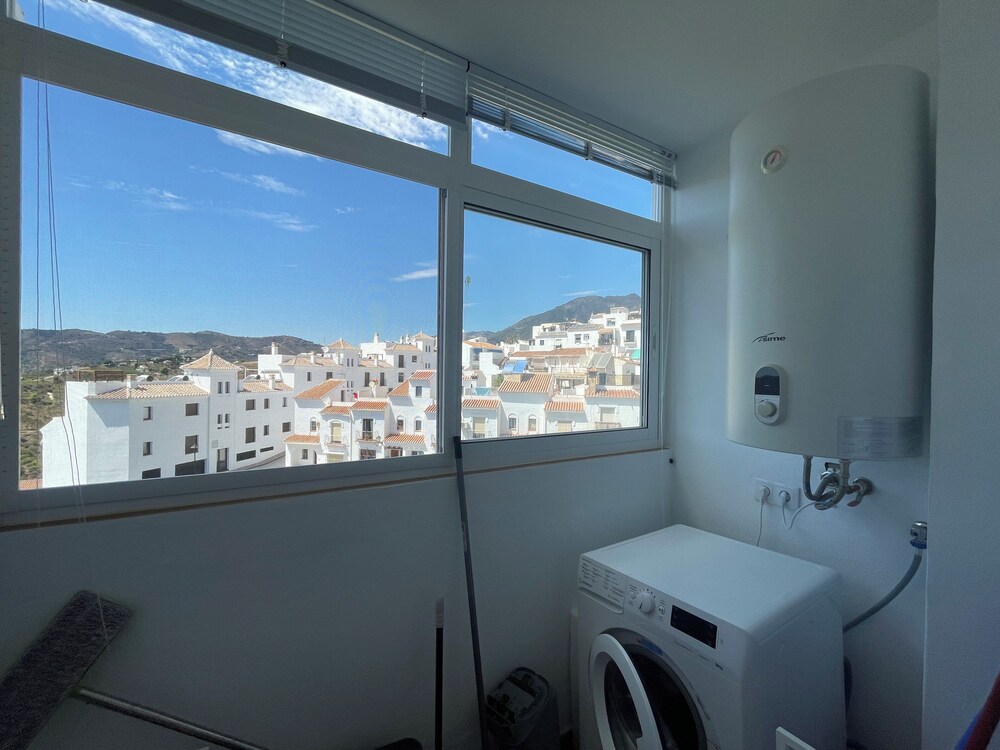 Cd-2063 Three Bedroom With Roof Terrace