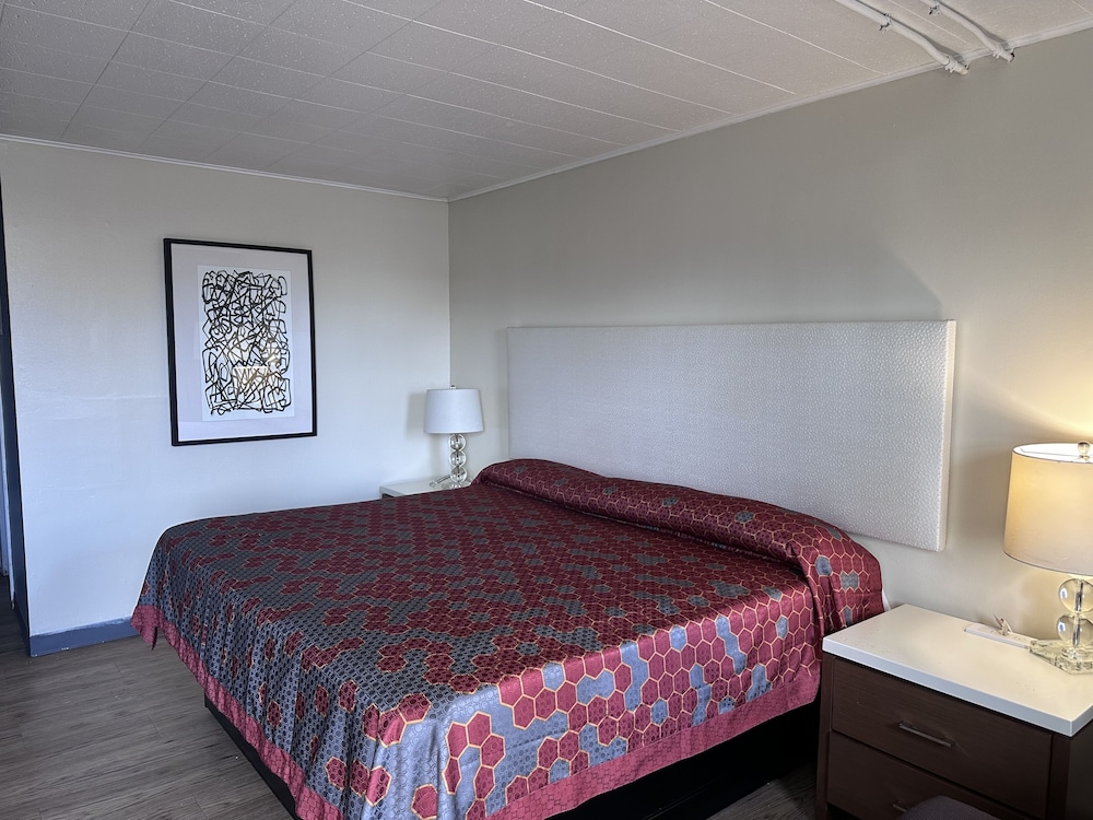 Capital O Elite Inn & Suites South Holland I 94 view 4