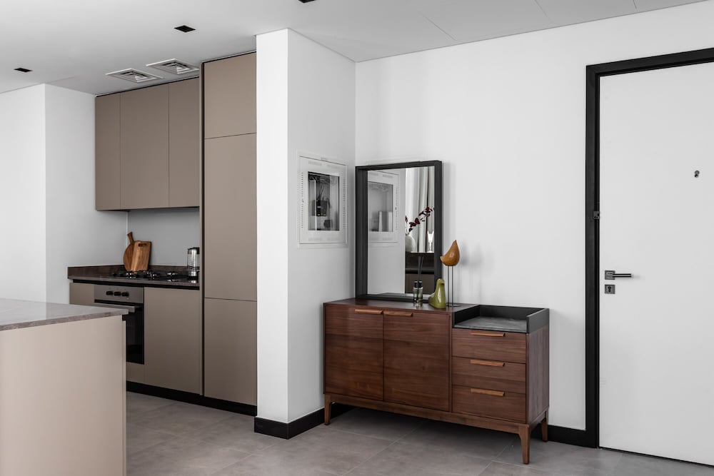 Elegant 1BR at 15 Northside