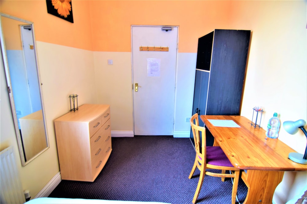 Manu's Guesthouse