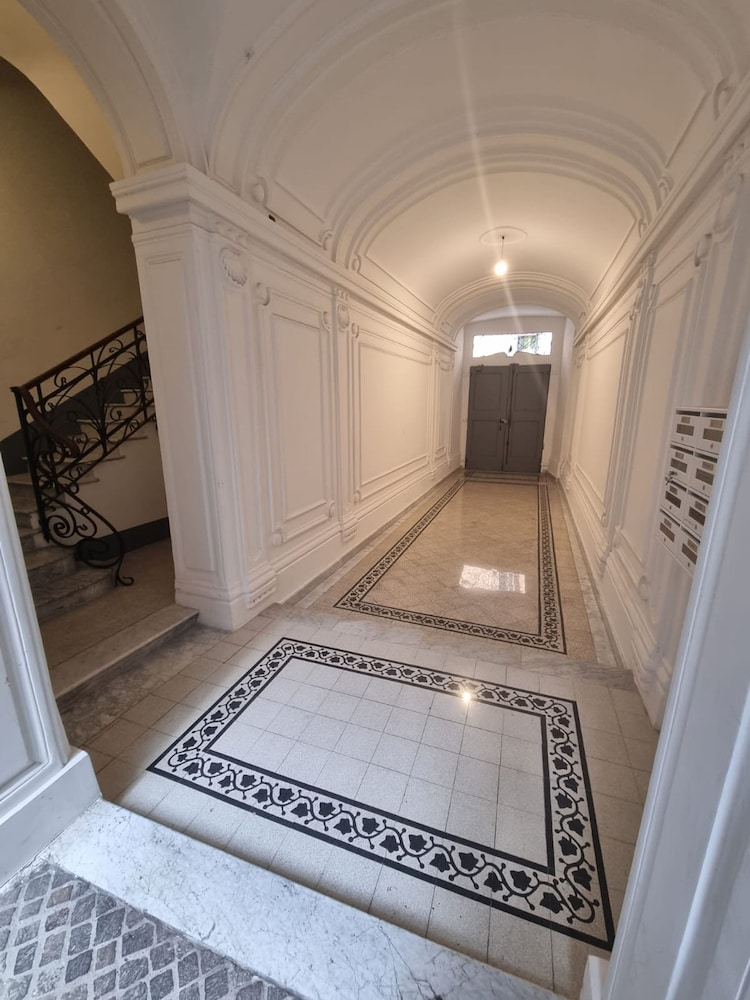 Babuino Superior - Spanish Steps