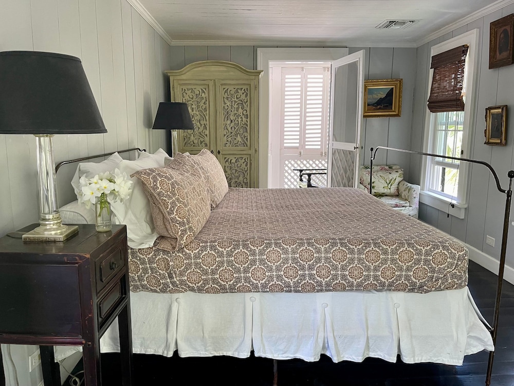 Hibiscus Hill Kings Treat - Ultimate Island Style House W/pool 3 Bedroom Home