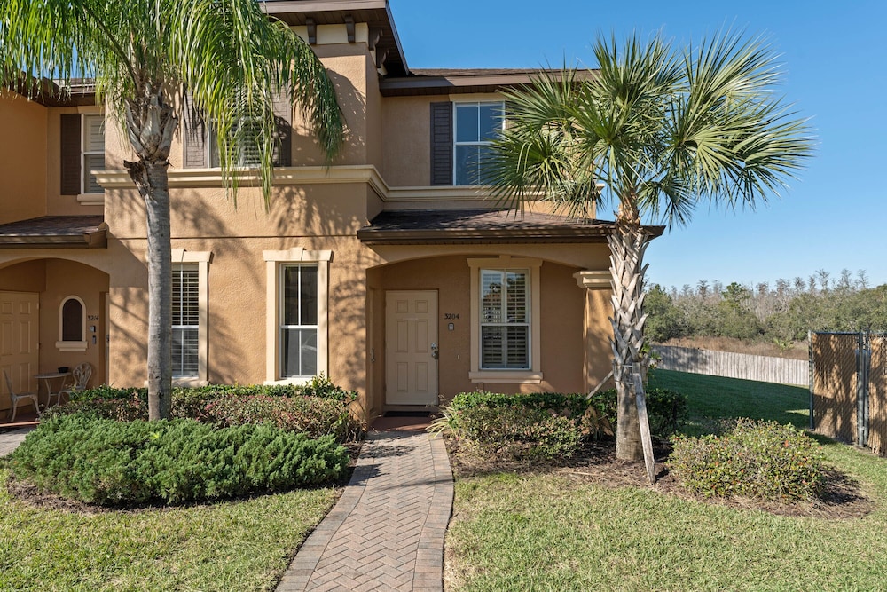 4 BDR in Regal Palms Resort!