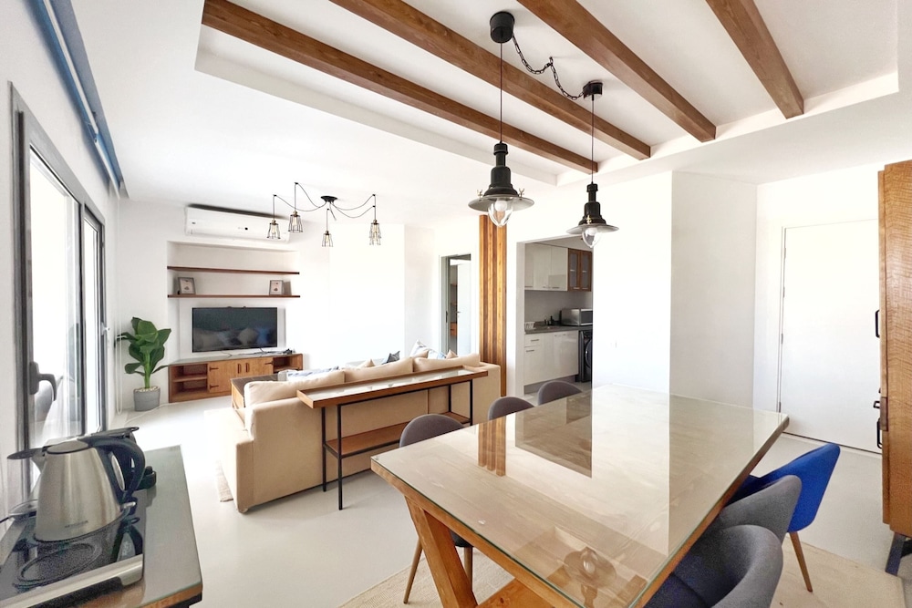 Xuru Stays I Calming & Cozy 3bdr Getaway @ Swan Lake El Gouna