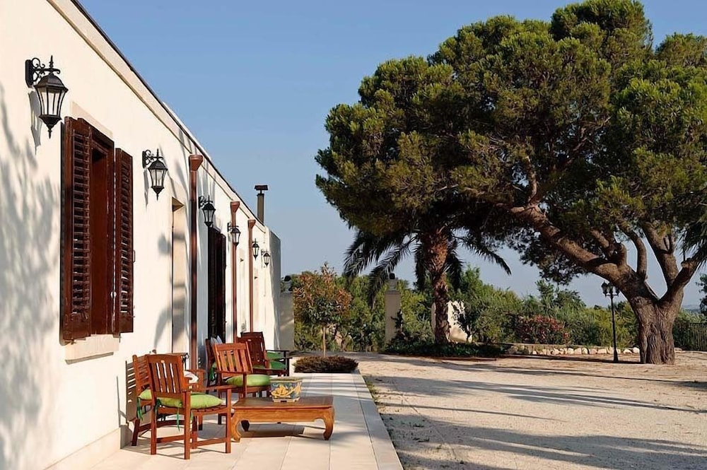 Villa Spiga view 2